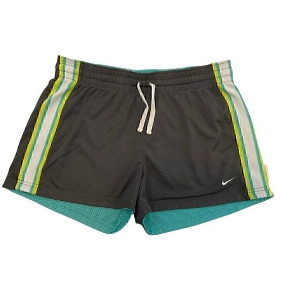 Nike Reversable Athletic Shorts Size Medium - Picture 1 of 8